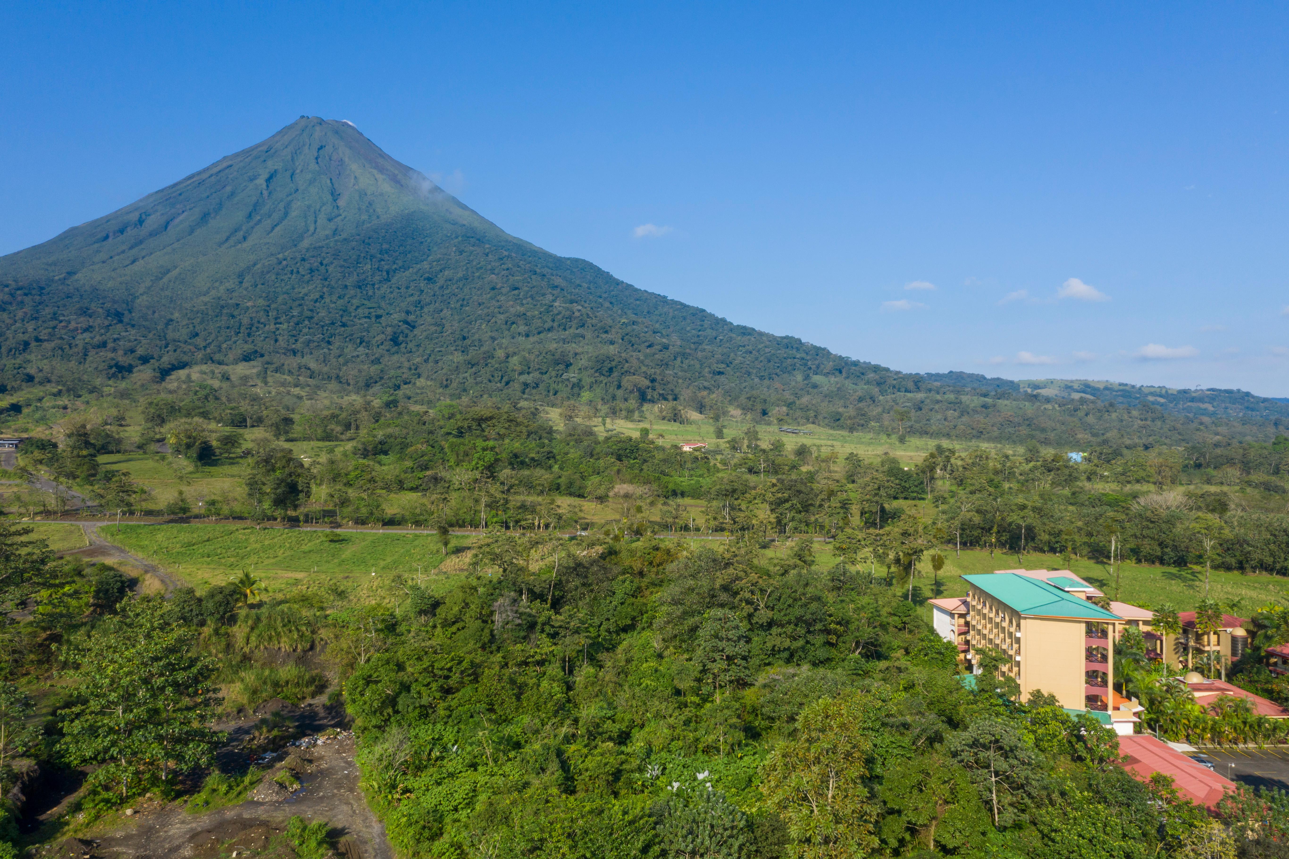 Hotel Magic Mountain La Fortuna Extérieur photo
